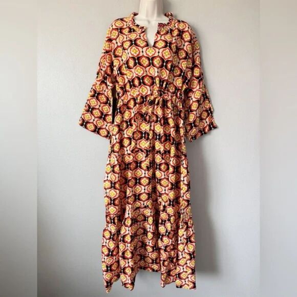 Tuckernuck Dresses & Skirts - Tuckernuck Honeycomb Bloom‎ Marisol Tie-Waist Caftan, Medium